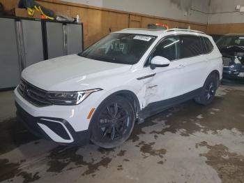  Salvage Volkswagen Tiguan