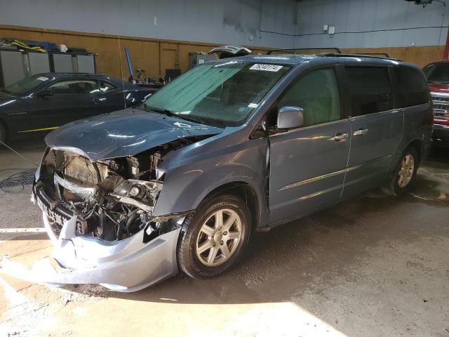  Salvage Chrysler Minivan