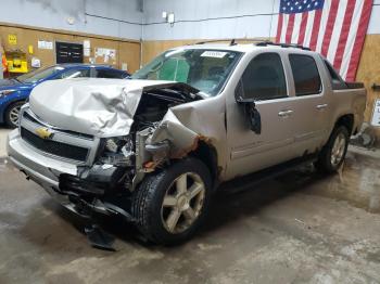  Salvage Chevrolet Avalanche