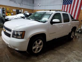  Salvage Chevrolet Avalanche