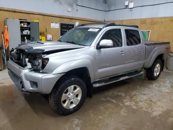  Salvage Toyota Tacoma