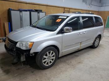  Salvage Chrysler Minivan