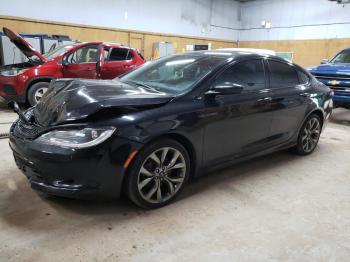  Salvage Chrysler 200