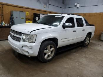 Salvage Chevrolet Avalanche