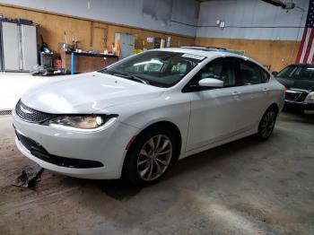 Salvage Chrysler 200