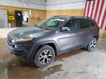  Salvage Jeep Cherokee