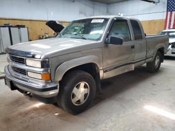  Salvage Chevrolet Gmt