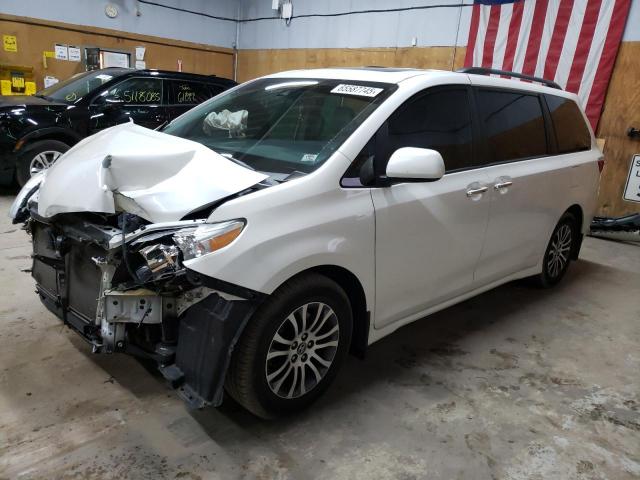  Salvage Toyota Sienna
