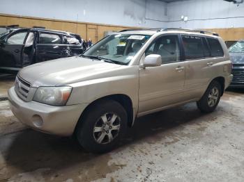  Salvage Toyota Highlander