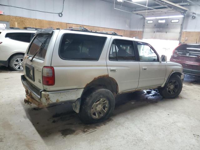 Toyota 4Runner Sr5 Image 10