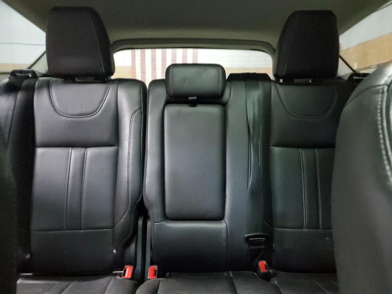 Ford Escape Titanium Image 9