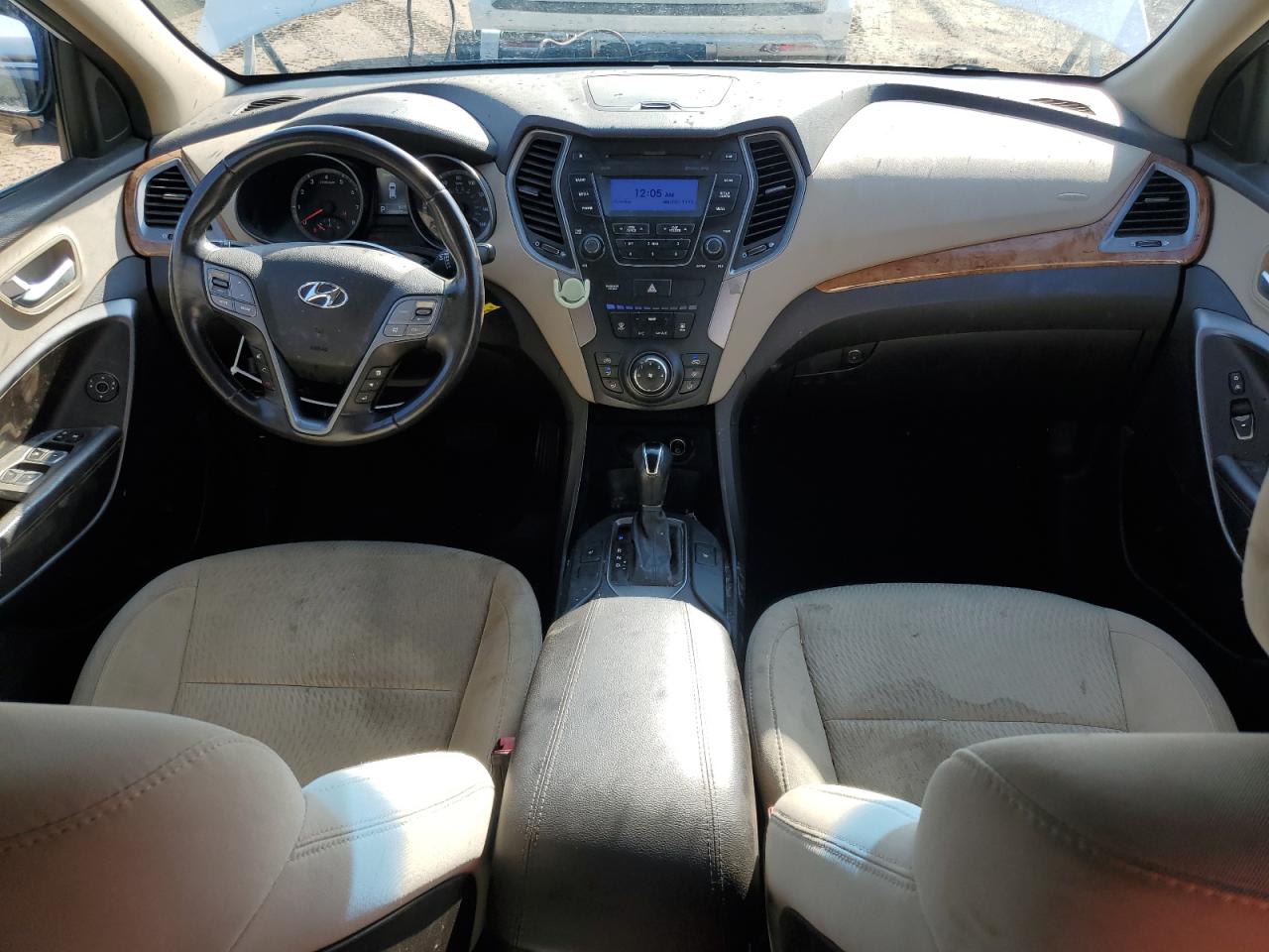 Hyundai SANTA FE Image 6