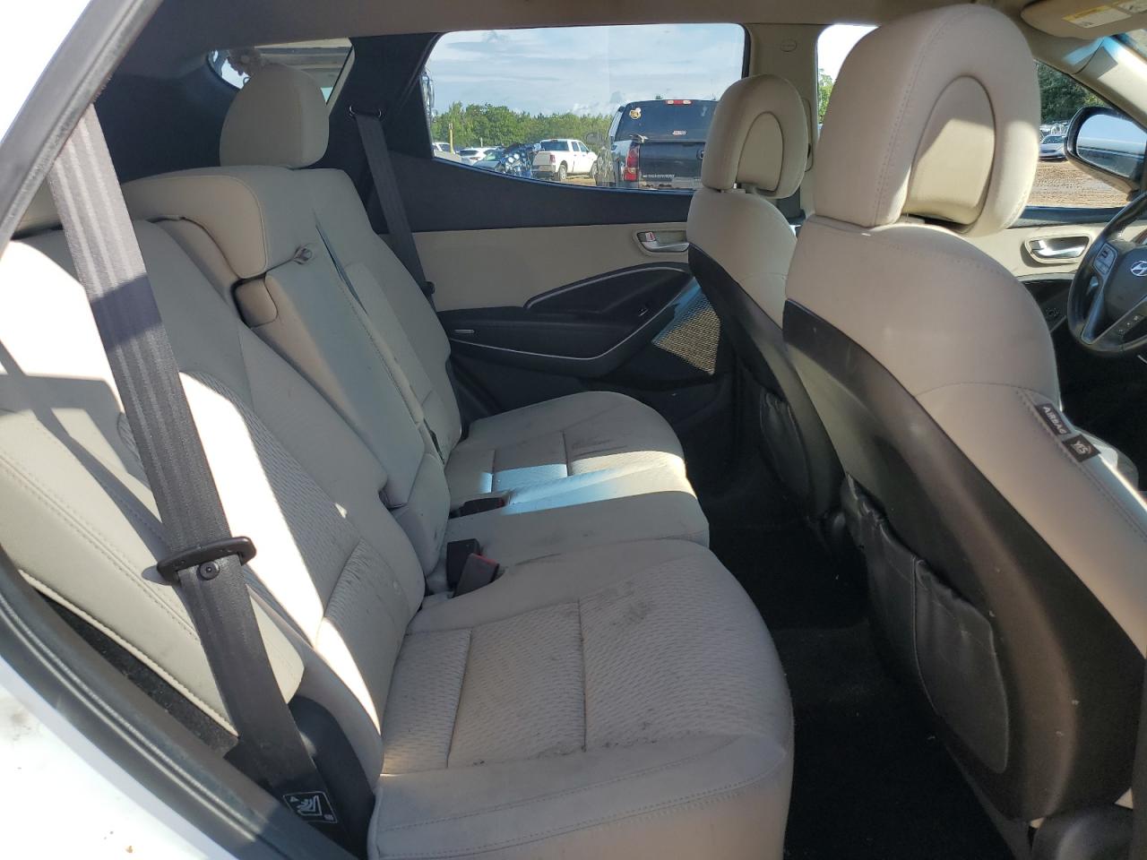 Hyundai SANTA FE Image 11