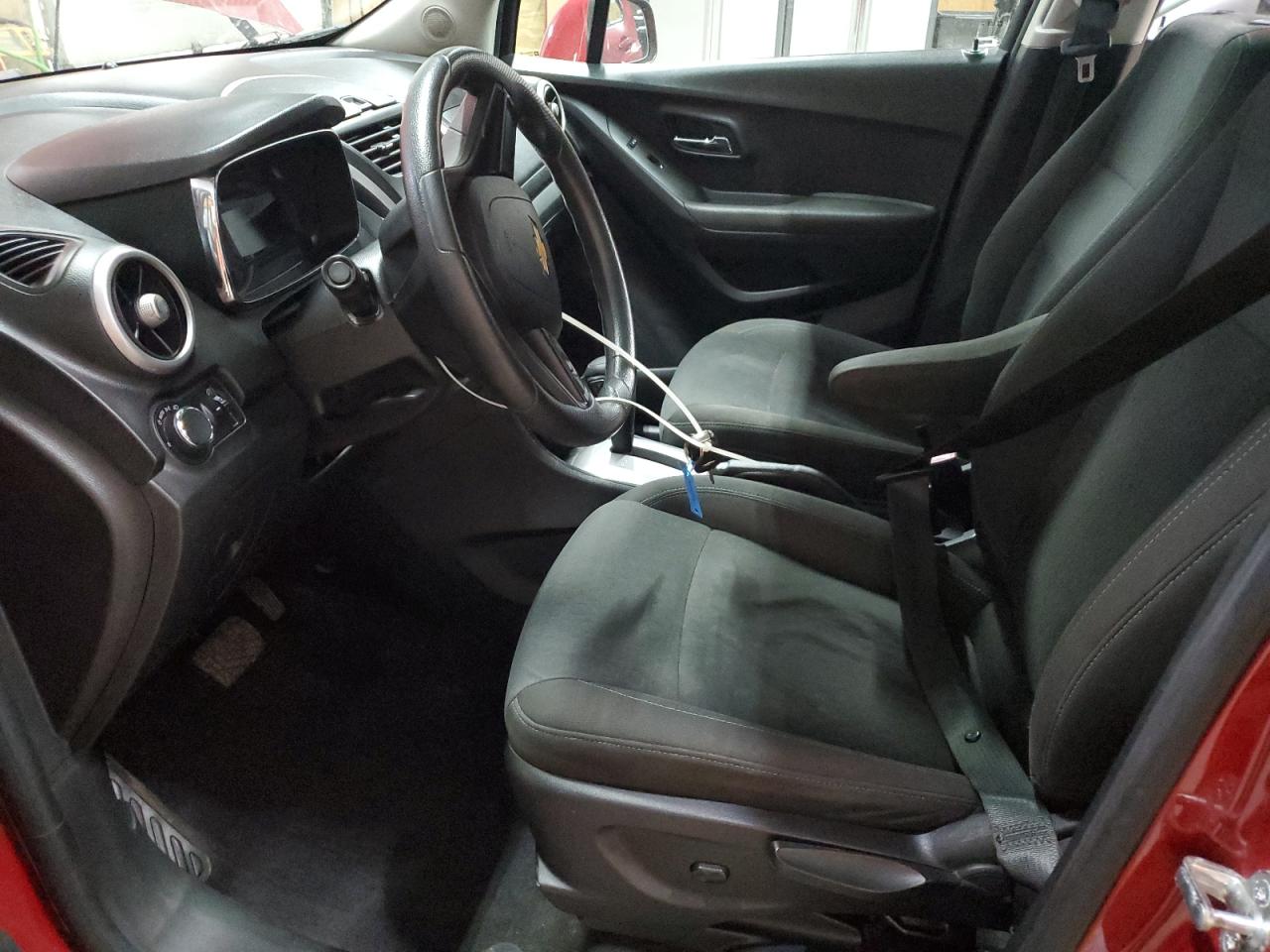 Chevrolet Trax Ls Image 4