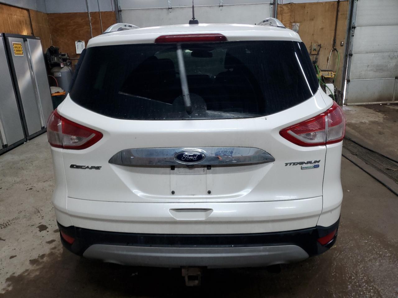 Ford Escape Titanium Image 11
