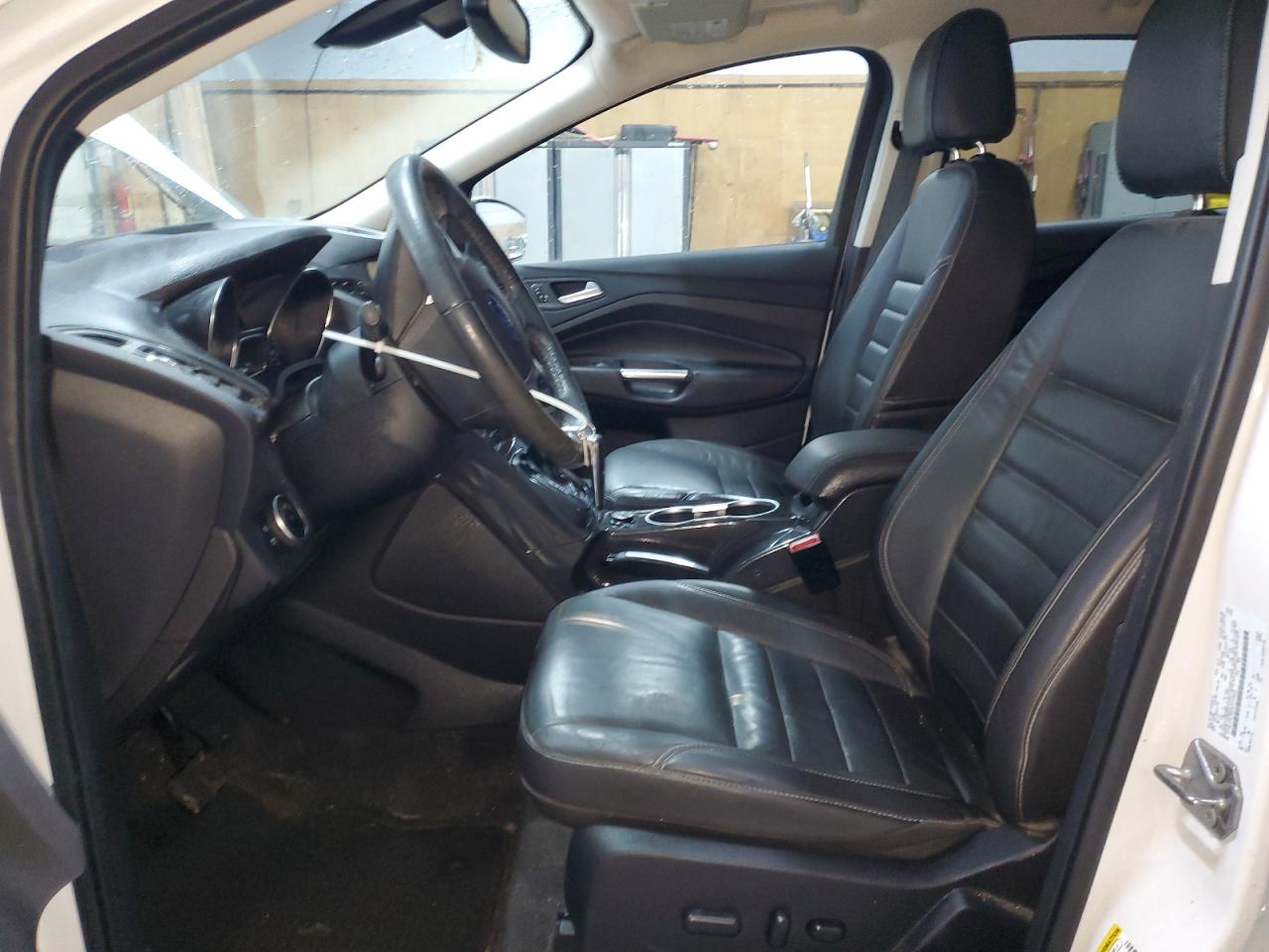 Ford Escape Titanium Image 10