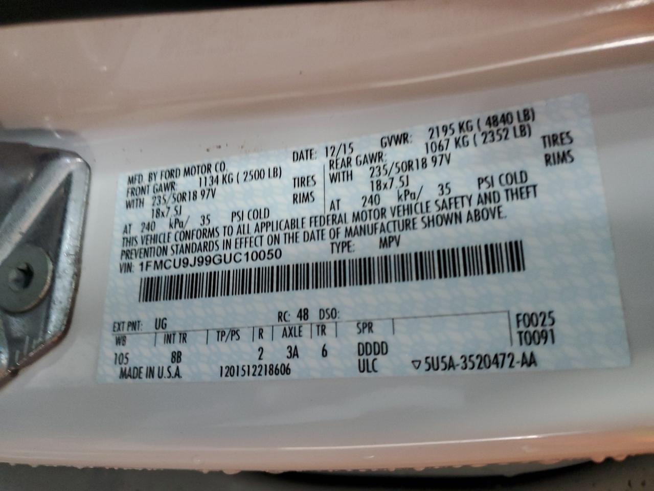 Ford Escape Titanium Image 12