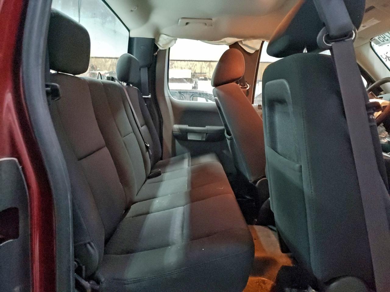 Chevrolet Silverado K1500 Image 11