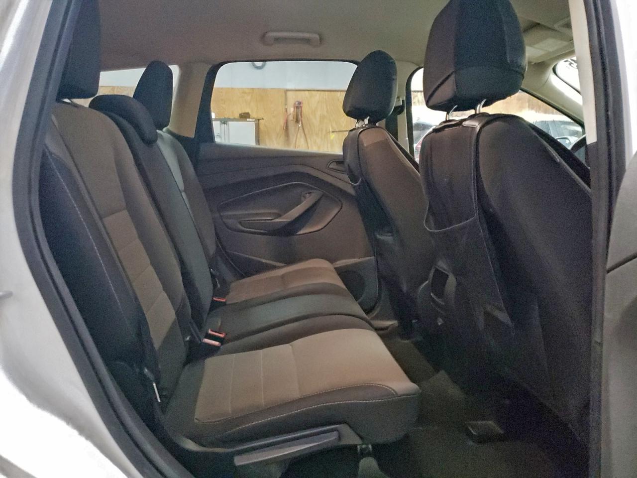 Ford Escape S Image 10