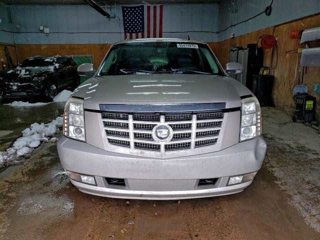 Cadillac Escalade Luxury Image 6