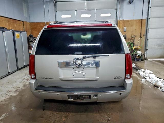 Cadillac Escalade Luxury Image 7