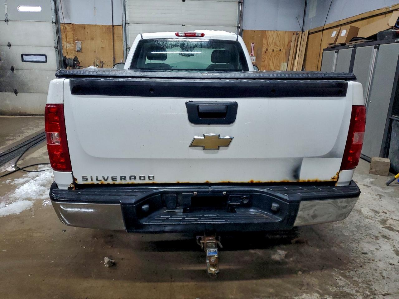 Chevrolet Silverado K1500 Image 7