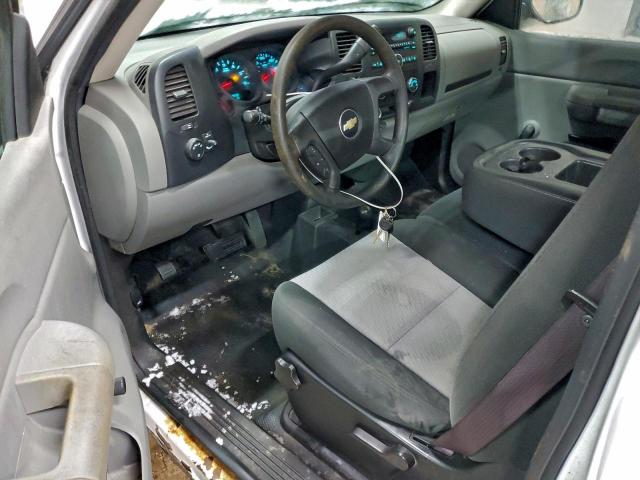 Chevrolet Silverado K1500 Image 6