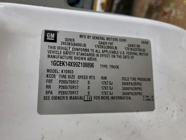 Chevrolet Silverado K1500 Image 3