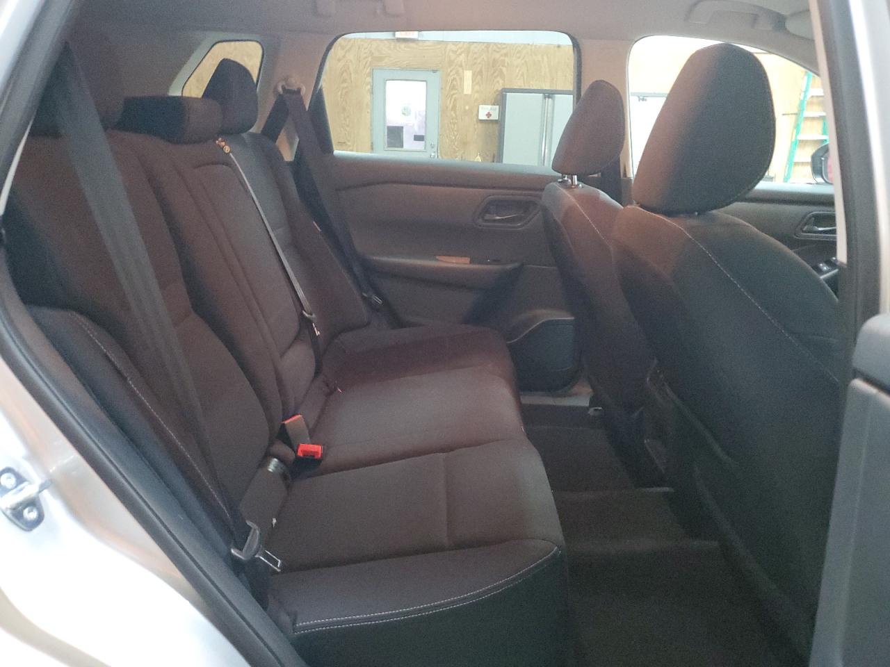 Nissan Rogue S Image 10