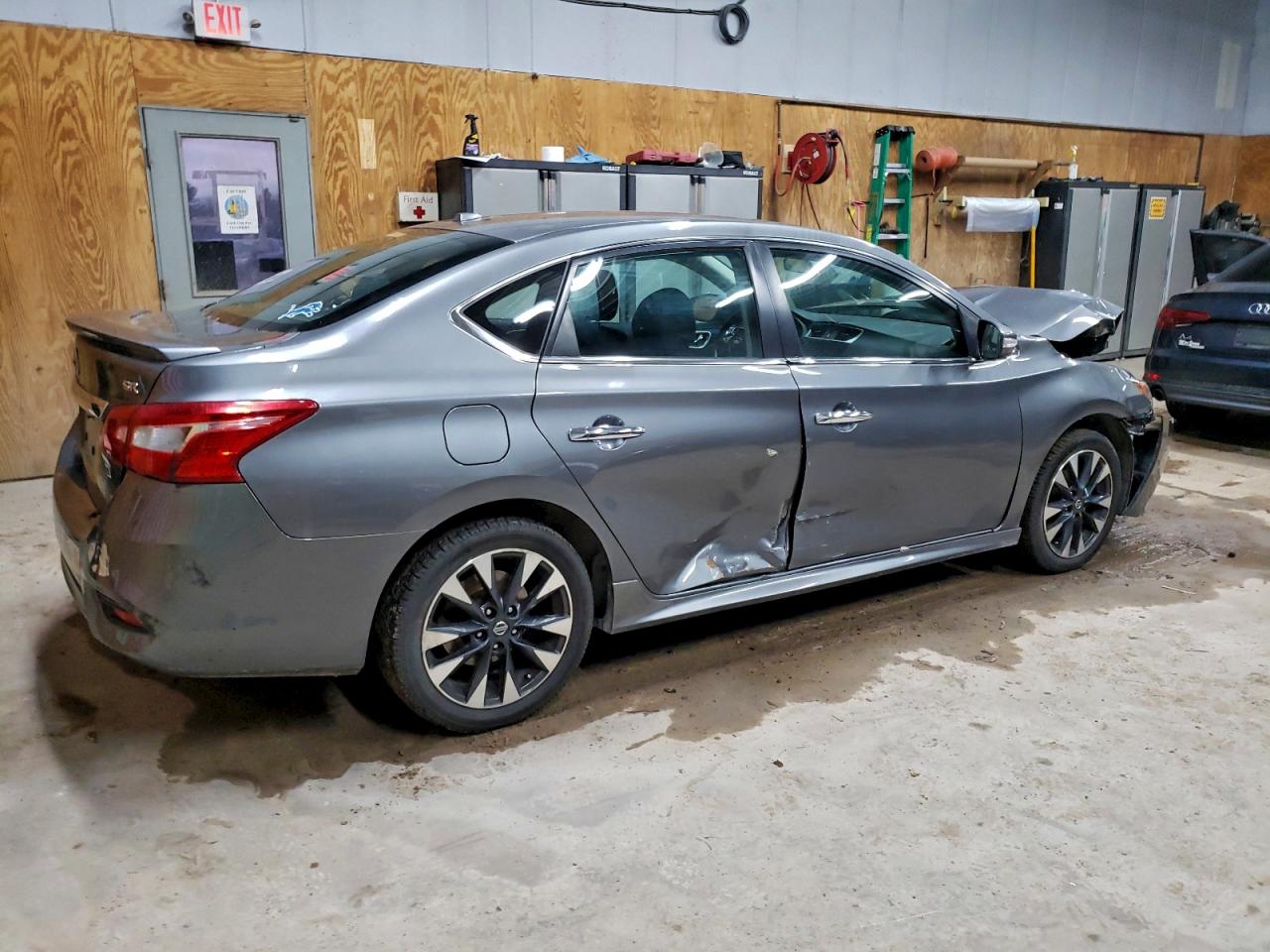 Nissan Sentra S Image 3