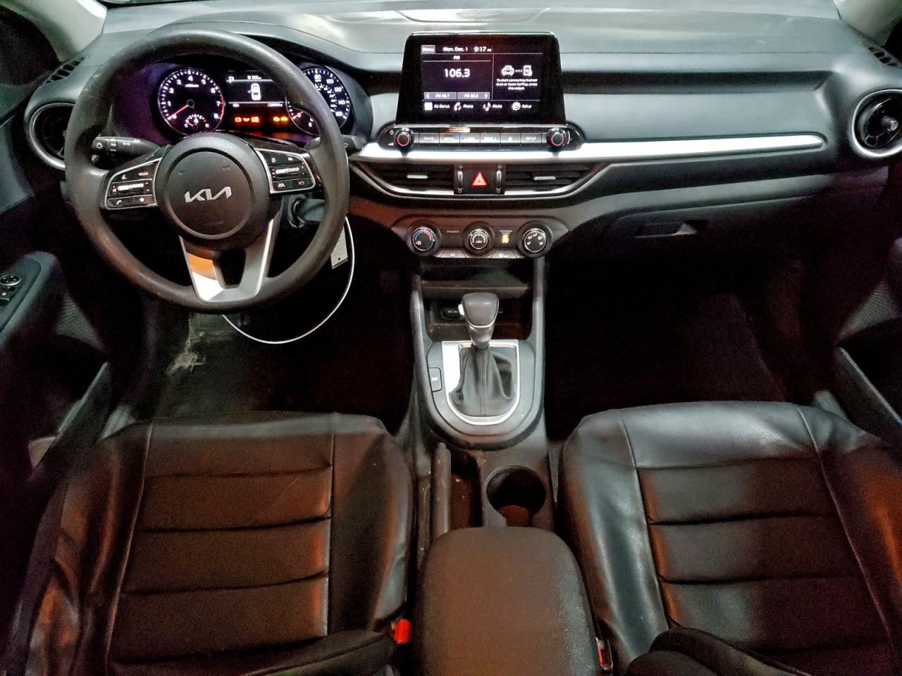 Kia Forte Fe Image 8