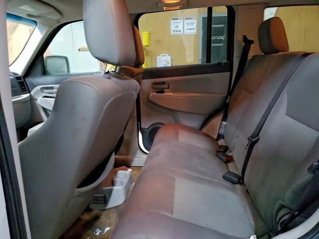 Jeep Liberty Sport Image 9