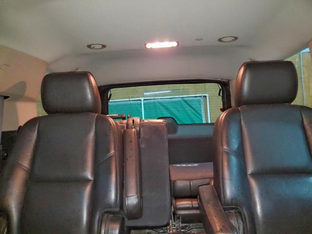 Chevrolet Tahoe K1500 Ltz Image 12