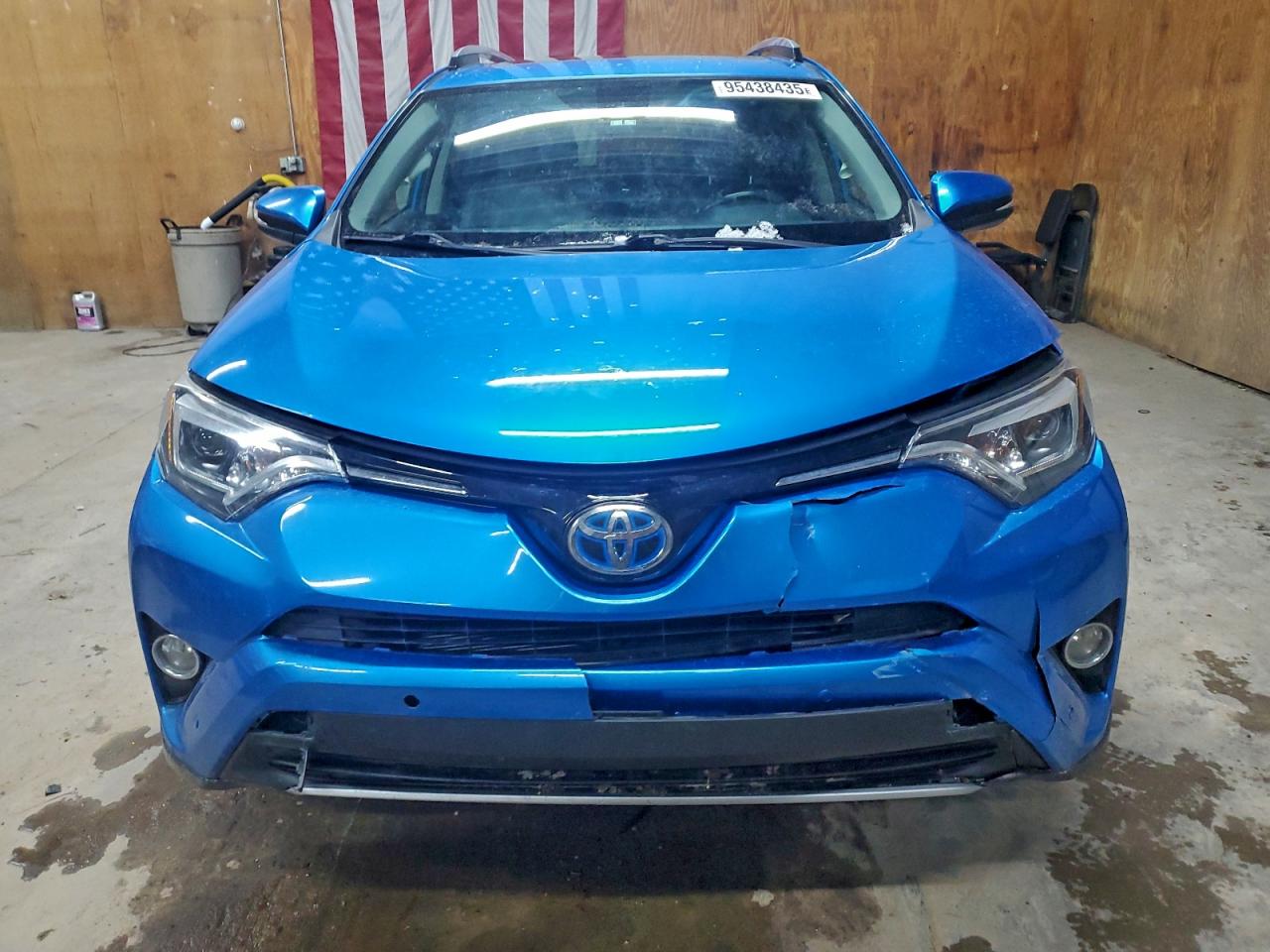 Toyota RAV4 Limited Image 9