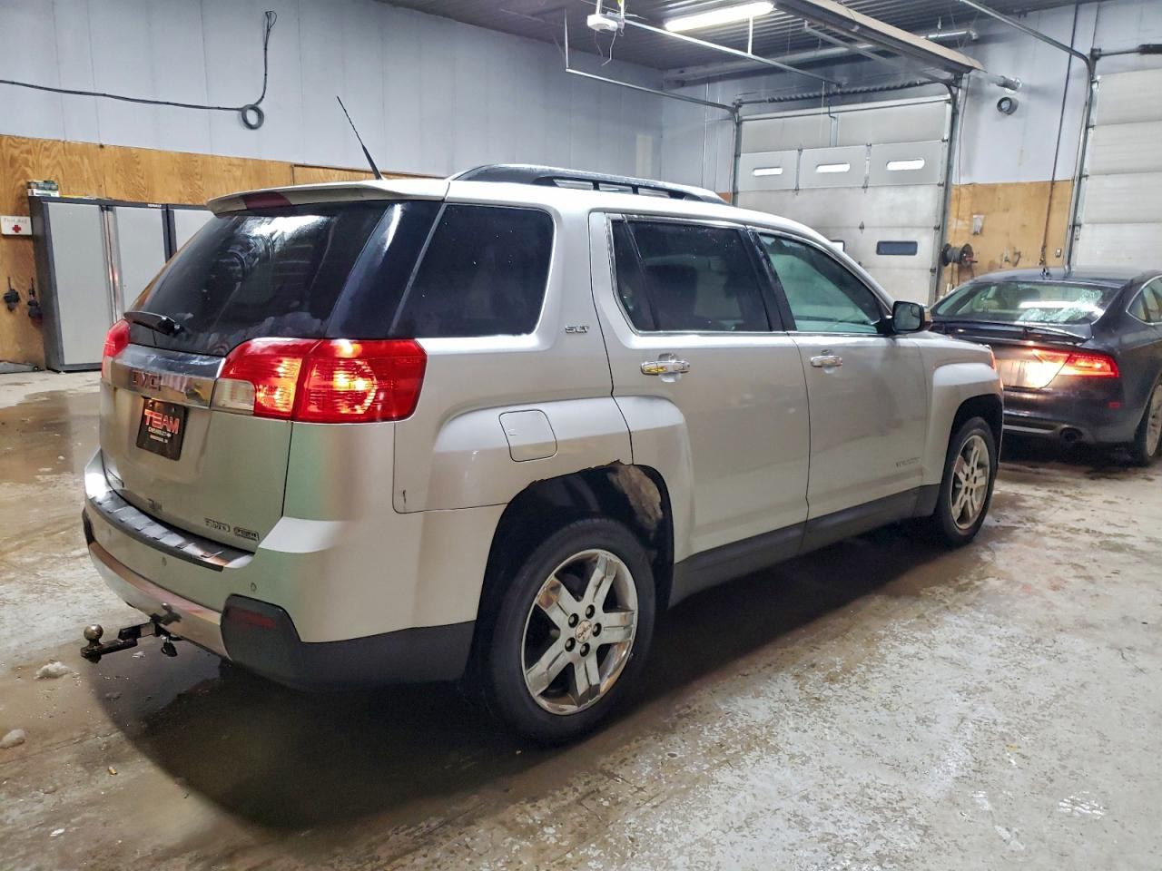 GMC Terrain Slt Image 3