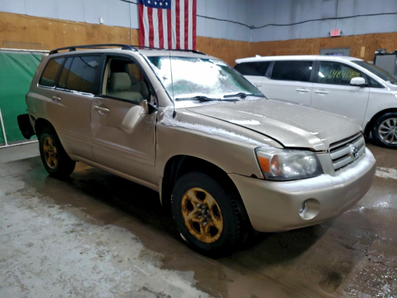 Toyota Highlander Sport Image 4