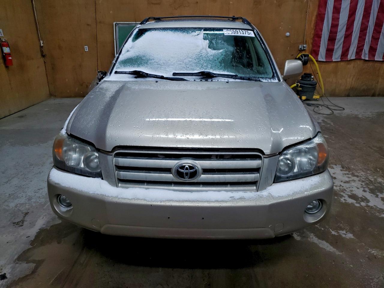 Toyota Highlander Sport Image 9