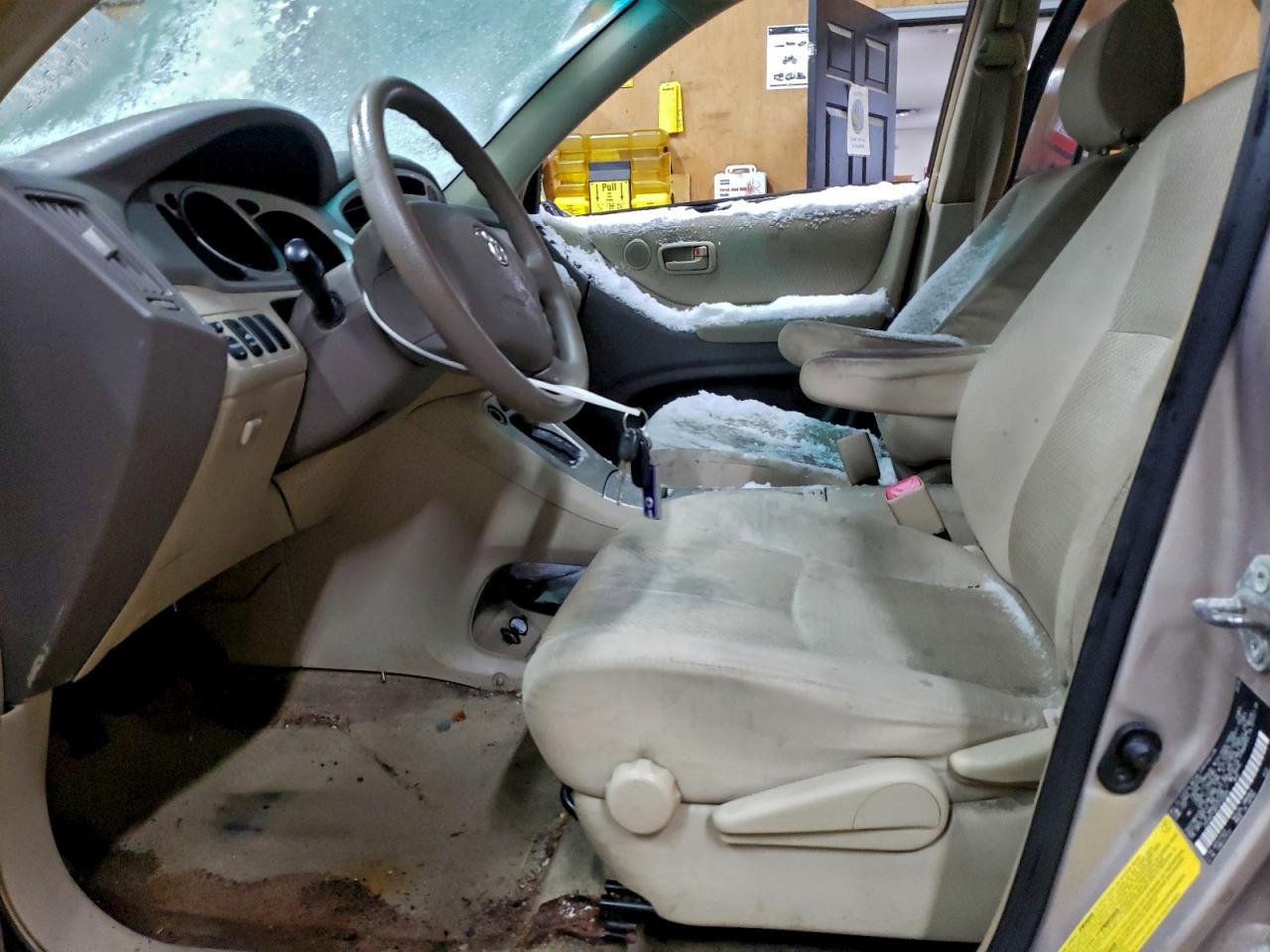 Toyota Highlander Sport Image 11