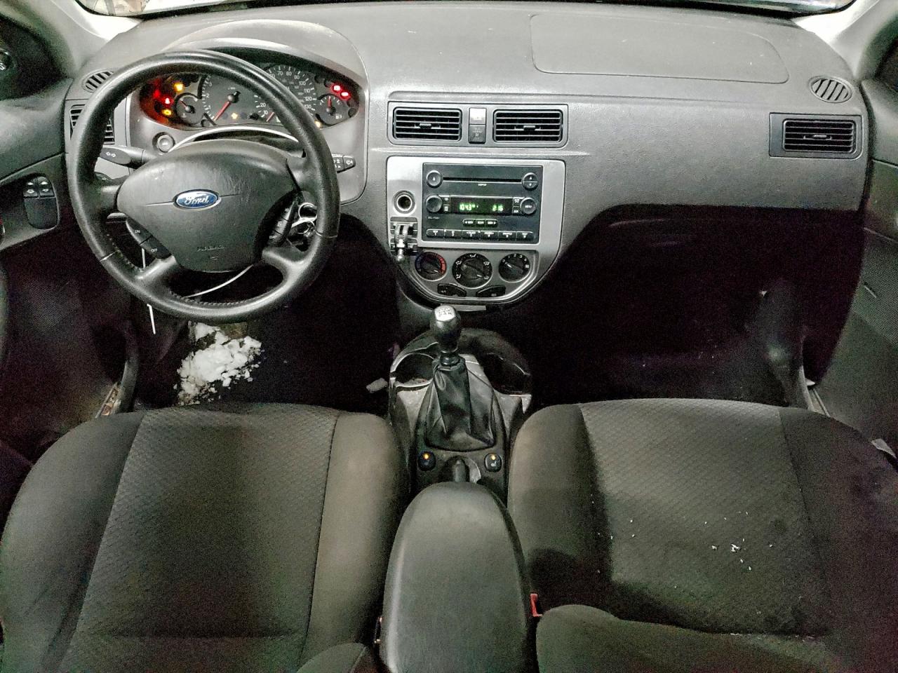 Ford Focus Zx3 Image 6