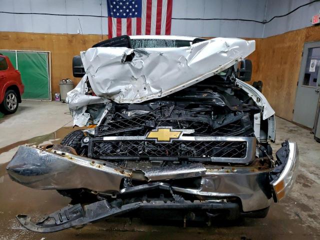 Chevrolet Silverado K2500 Heavy Duty Image 5