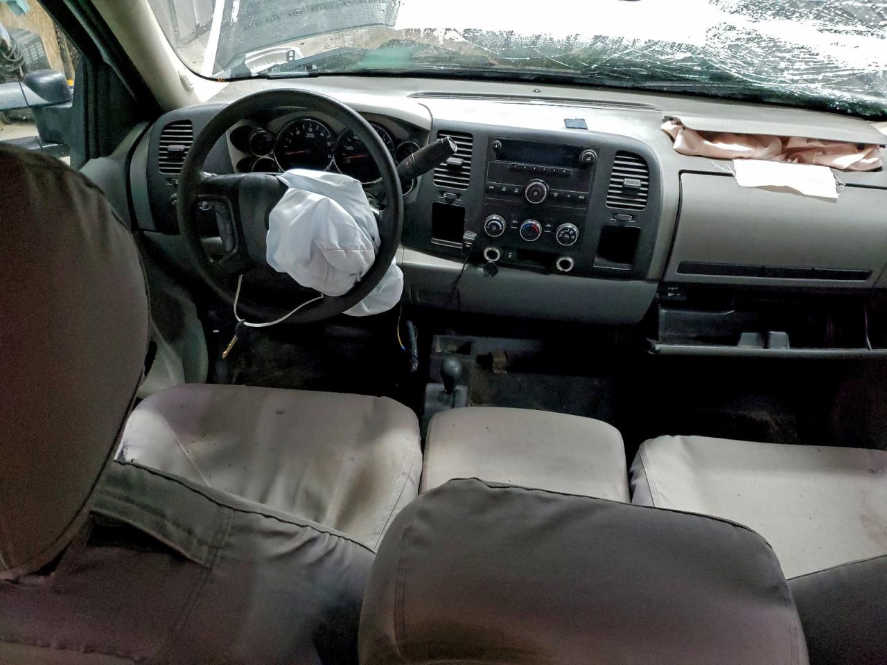 Chevrolet Silverado K2500 Heavy Duty Image 8