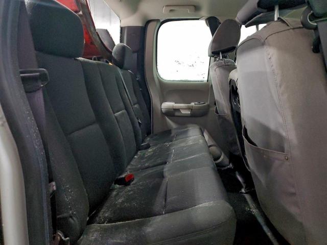 Chevrolet Silverado K2500 Heavy Duty Image 10