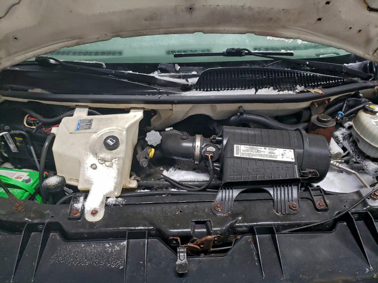 Chevrolet Express Image 8