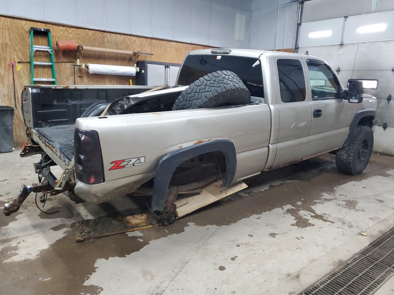 Chevrolet Silverado K1500 Image 6