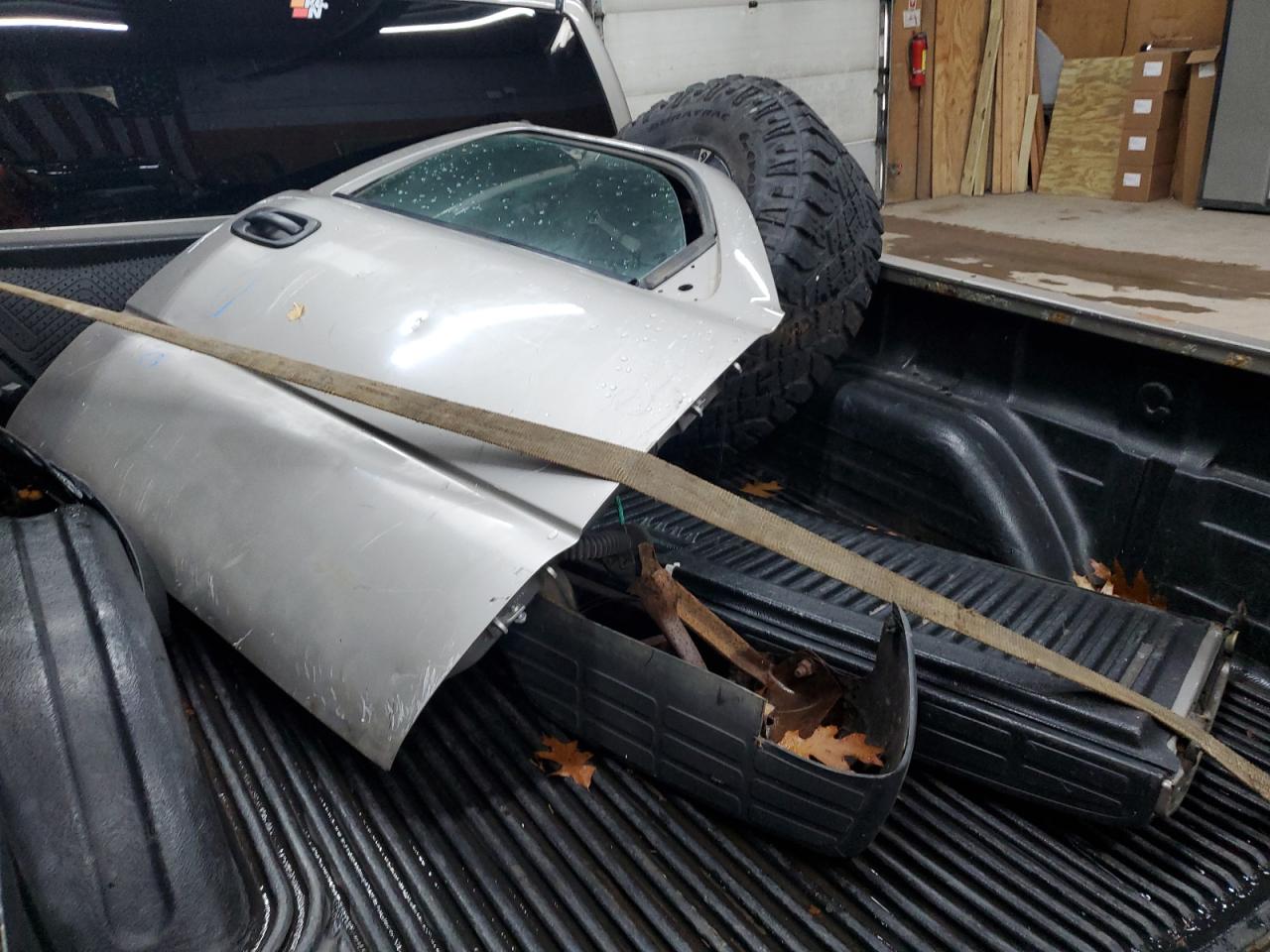 Chevrolet Silverado K1500 Image 8