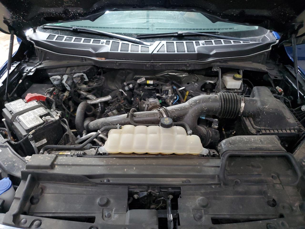 Ford F-150 Supercrew Image 12