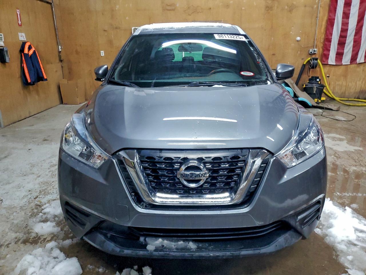 Nissan Kicks S Image 3