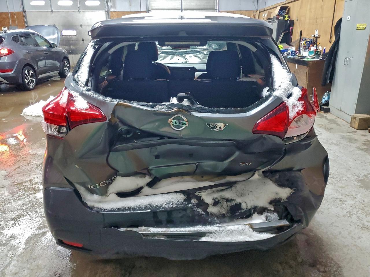 Nissan Kicks S Image 9