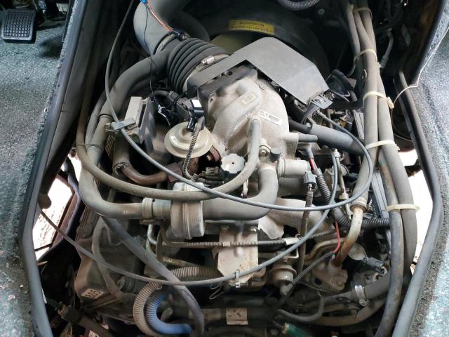 Ford F-550 Super Duty Stripped Chassis Image 3