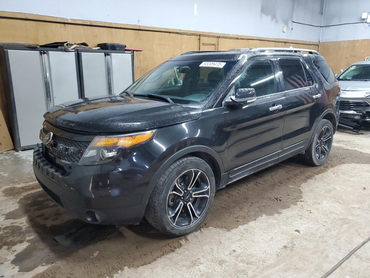 Ford Explorer Sport Image 1